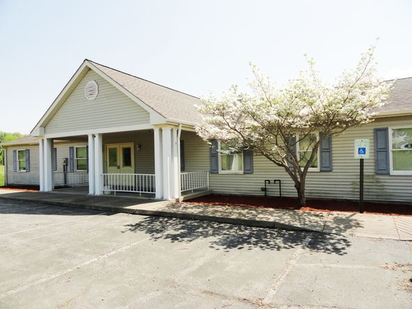 1358 Rolling Acres Rd, New Cumberland, WV 26047